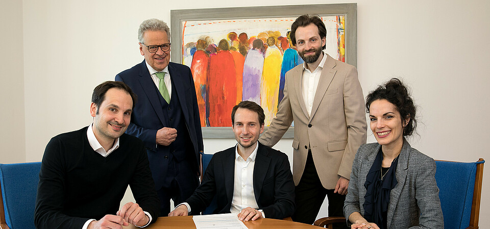 Dr. Markus Kaulartz (CMS), Prof. Dr. Klaus Weber (C.H.Beck), Dr. Dr. Oliver Hofmann (C.H.Beck), Dr. Leif-Nissen Lundbæk (Noxtua), Dr. Clara Herdeanu (Noxtua). Dr. Markus Kaulartz (CMS), Prof. Dr. Klaus Weber (C.H.Beck), Dr. Dr. Oliver Hofmann (C.H.Beck), Dr. Leif-Nissen Lundbæk (Noxtua), Dr. Clara Herdeanu (Noxtua).