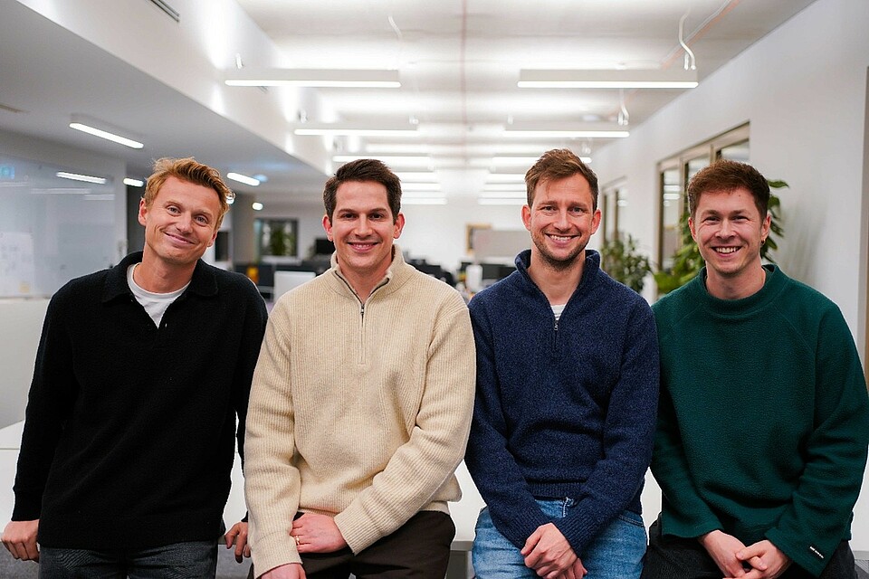 Artjem Weissbeck (co-founer Charles), Max Koziolek (CEO Spectrm), Andreas Tussing (CEO Charles), Jendrik Höft (COO Spectrm) Artjem Weissbeck (co-founder Charles), Max Koziolek (CEO Spectrm), Andreas Tussing (CEO Charles), Jendrik Höft (COO Spectrm)