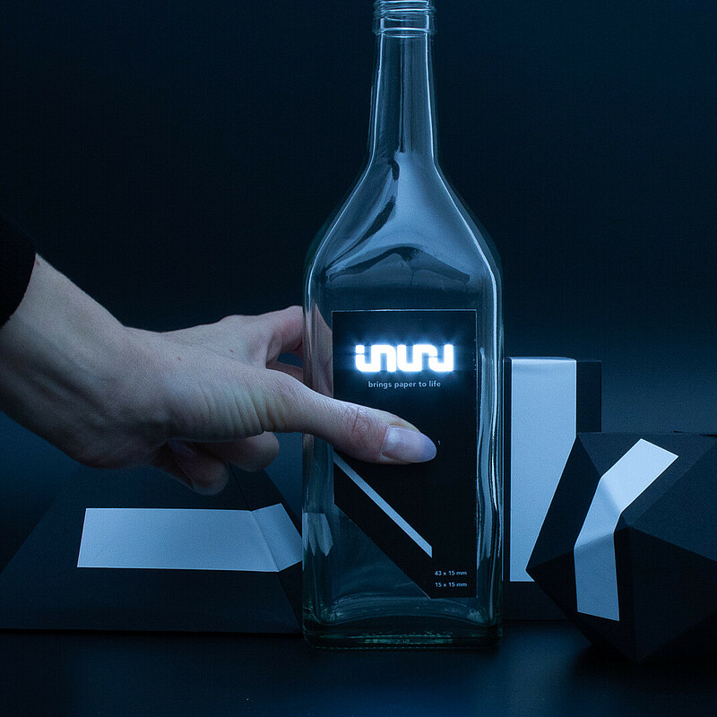 Lighting the way to the future – Glowing package design from Inuru Luminous bottle label from Berlin startup Inuru