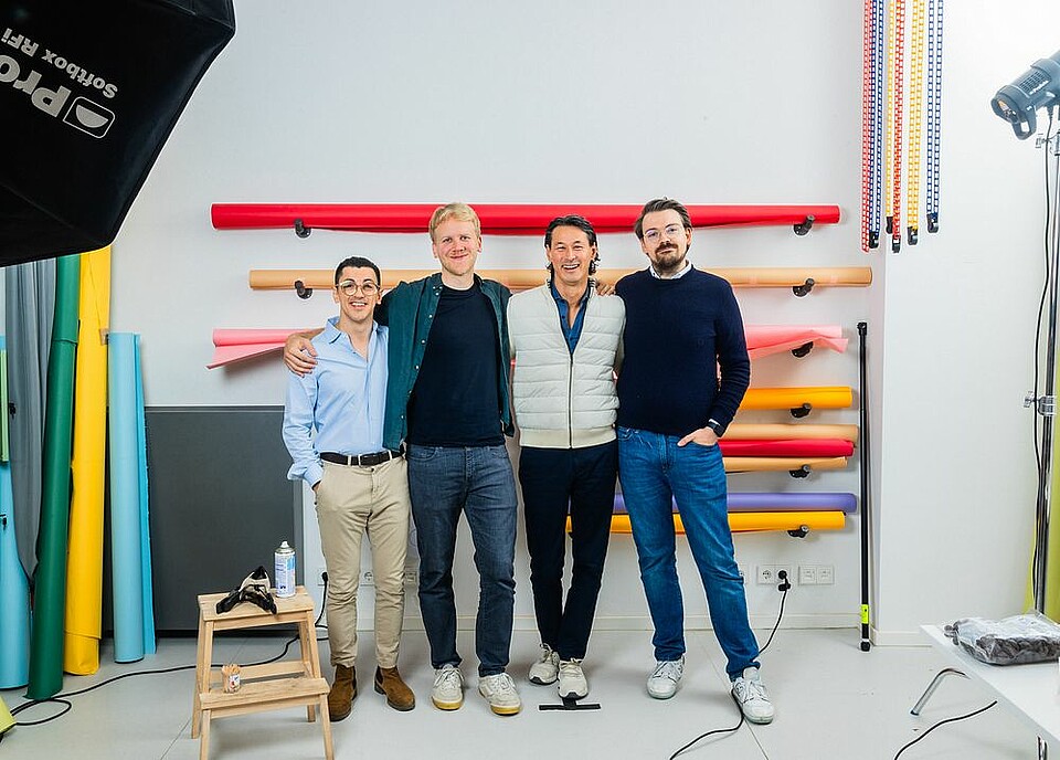 The KoRo management team with new Advisory Board member Toni Petersson From left to right KoRo founder Constantinos Calios, CEO Florian Schwenkert, Advisory Board member Toni Petersson and CFO Dr Daniel Kundt The KoRo management team with new Advisory Board member Toni Petersson From left to right KoRo founder Constantinos Calios, CEO Florian Schwenkert, Advisory Board member Toni Petersson and CFO Dr Daniel Kundt