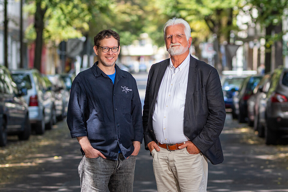 DiaMonTech co-founder Thorsten Lubinski and Prof. Dr. Werner Mäntele