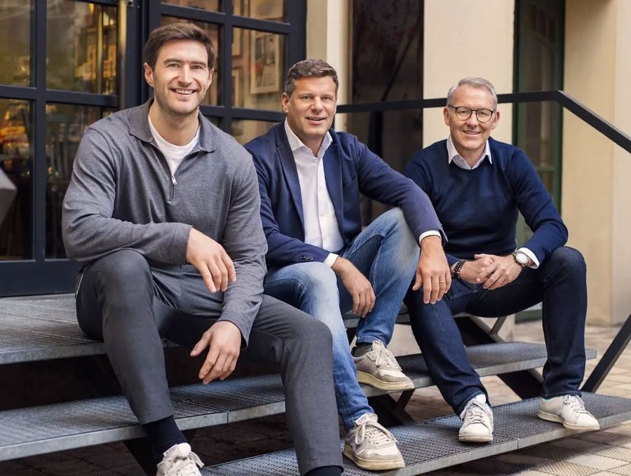 carbmee Co-Founders Robin Spickers and Christian Heinrich and VP Decarbonization Dieter Krockauer carbmee Co-Founders Robin Spickers and Christian Heinrich and VP Decarbonization Dieter Krockauer